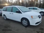 ✅ 2019 Dodge Grand Caravan SE • VIN: 2C4RDGBG7KR806747 • Lot: 82682525. Wystawiony na Copart z przebiegiem 133 006 mil. Bezpłatny archiwum sprzedaży aukcyjnych z USA i szczegółowy raport historii pojazdu na DreamBid. Zdjęcie 4.