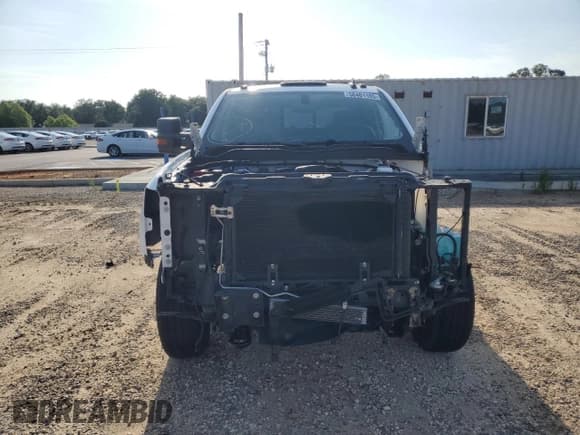 ✅ 2016 Chevrolet Silverado 2500HD LT • VIN: 1GC1KVEG8GF244486 • Lot: 58401105. Wystawiony na Copart z przebiegiem 85 956 mil. Bezpłatny archiwum sprzedaży aukcyjnych z USA i szczegółowy raport historii pojazdu na DreamBid. Zdjęcie 5.