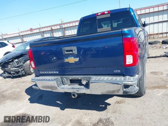 ✅ 2017 Chevrolet Silverado 1500 LTZ • VIN: 3GCPCSEC7HG423878 • Lot: 43603904. Wystawiony na IAAI z przebiegiem 150 887 mil. Bezpłatny archiwum sprzedaży aukcyjnych z USA i szczegółowy raport historii pojazdu na DreamBid. Zdjęcie 16.