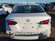 ✅ 2024 Nissan Versa S • VIN: 3N1CN8DV1RL903652 • Lot: 43802489. Wystawiony na IAAI z przebiegiem 25 127 mil. Bezpłatny archiwum sprzedaży aukcyjnych z USA i szczegółowy raport historii pojazdu na DreamBid. Zdjęcie 17.