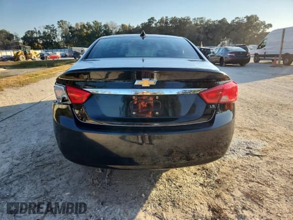 ✅ 2015 Chevrolet Impala LS • VIN: 2G11Z5SL0F9286289 • Lot: 92690635. Listed on Copart with 168,074 mi. Free auction sales archive from the USA and detailed vehicle history report at DreamBid. Image 6.