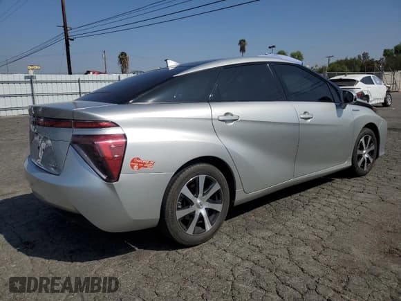 ✅ 2017 Toyota Mirai • VIN: JTDBVRBD2HA002613 • Lot: 73052334. Wystawiony na Copart z przebiegiem 60 643 mil. Bezpłatny archiwum sprzedaży aukcyjnych z USA i szczegółowy raport historii pojazdu na DreamBid. Zdjęcie 3.