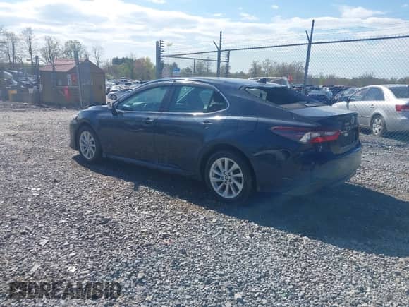 2021 Toyota Camry LE с VIN 4T1C11BK1MU044212, выставлен на аукционе IAAI как лот 42133279 с пробегом 48 591 миль миль и . История ставок и продаж доступна на DreamBid. Изображение 3.