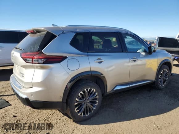 ✅ 2024 Nissan Rogue Platinum • VIN: JN8BT3DD9RW251936 • Lot: 84606535. Listed on Copart with 29,076 mi. Free auction sales archive from the USA and detailed vehicle history report at DreamBid. Image 3.
