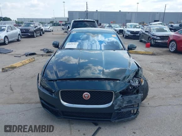 ✅ 2017 Jaguar XE 25t Premium • VIN: SAJAD4BG7HA975094 • Lot: 43159713. Listed on IAAI with 82,957 mi. Free auction sales archive from the USA and detailed vehicle history report at DreamBid. Image 12.