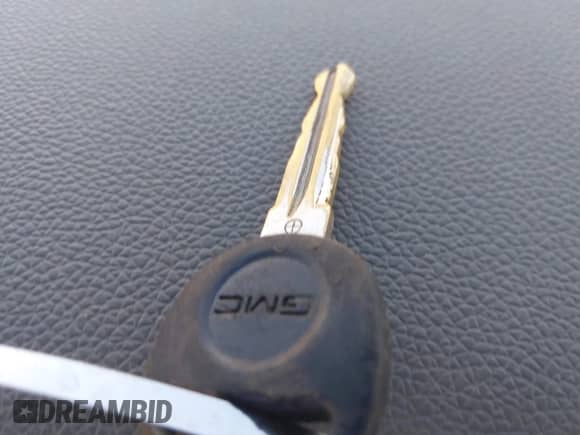 2007 GMC Sierra 1500 SLE1 с VIN 1GTEC14C07Z588477, выставлен на аукционе IAAI как лот 43455038 с пробегом 193 582 миль миль и . История ставок и продаж доступна на DreamBid. Изображение 11.