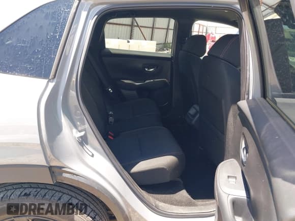 ✅ 2023 Honda HR-V Sport • VIN: 3CZRZ1H59PM713354 • Lot: 42391294. Wystawiony na IAAI z przebiegiem 24 973 mil. Bezpłatny archiwum sprzedaży aukcyjnych z USA i szczegółowy raport historii pojazdu na DreamBid. Zdjęcie 8.