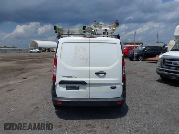 ✅ 2020 Ford Transit Connect XL • VIN: NM0LS7E2XL1457808 • Lot: 42387564. Wystawiony na IAAI z przebiegiem 135 435 mil. Bezpłatny archiwum sprzedaży aukcyjnych z USA i szczegółowy raport historii pojazdu na DreamBid. Zdjęcie 15.