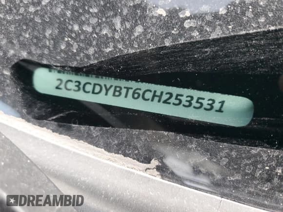 ✅ 2012 Dodge Challenger R/T Plus • VIN: 2C3CDYBT6CH253531 • Lot: 82477124. Wystawiony na Copart z przebiegiem Nie podano. Bezpłatny archiwum sprzedaży aukcyjnych z USA i szczegółowy raport historii pojazdu na DreamBid. Zdjęcie 12.