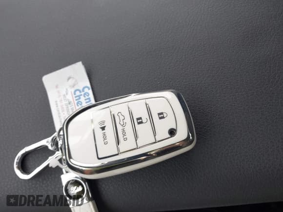 ✅ 2025 Toyota Camry LE • VIN: 4T1DBADK5SU522109 • Lot: 42220850. Listed on IAAI with 298 mi. Free auction sales archive from the USA and detailed vehicle history report at DreamBid. Image 11.