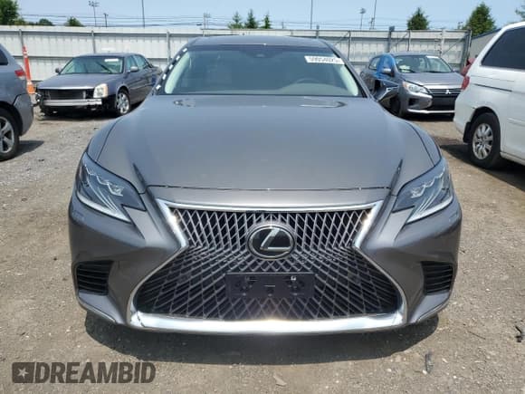 ✅ 2019 Lexus LS 500 • VIN: JTHC51FF0K5006854 • Lot: 59054025. Wystawiony na Copart z przebiegiem 59 267 mil. Bezpłatny archiwum sprzedaży aukcyjnych z USA i szczegółowy raport historii pojazdu na DreamBid. Zdjęcie 5.