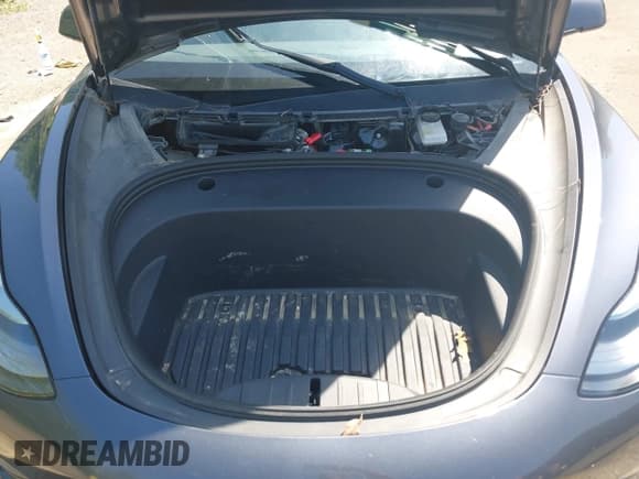 ✅ 2022 Tesla Model 3 Long Range • VIN: 5YJ3E1EB2NF335641 • Lot: 42044108. Listed on IAAI with 47,505 mi. Free auction sales archive from the USA and detailed vehicle history report at DreamBid. Image 10.