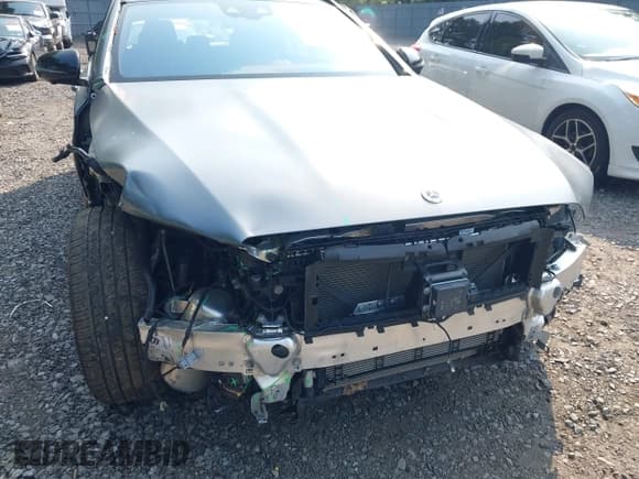 ✅ 2023 Mercedes-Benz E 450 • VIN: W1KZH6AB6PB168796 • Lot: 42903543. Listed on IAAI with 25,241 mi. Free auction sales archive from the USA and detailed vehicle history report at DreamBid. Image 6.