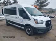 ✅ 2023 Ford Transit Passenger XL • VIN: 1FDAX2C80PKA74557 • Lot: 41864316. Wystawiony na IAAI z przebiegiem 50 640 mil. Bezpłatny archiwum sprzedaży aukcyjnych z USA i szczegółowy raport historii pojazdu na DreamBid. Zdjęcie 1.