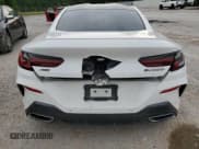 ✅ 2019 BMW 8 Series M850i xDrive • VIN: WBABC4C53KBJ35783 • Lot: 46775033. Wystawiony na Copart z przebiegiem Nie podano. Bezpłatny archiwum sprzedaży aukcyjnych z USA i szczegółowy raport historii pojazdu na DreamBid. Zdjęcie 6.