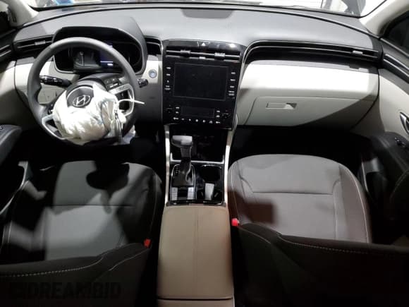 ✅ 2024 Hyundai Tucson SEL • VIN: 5NMJBCDE2RH365301 • Lot: 74338964. Wystawiony na Copart z przebiegiem 14 969 mil. Bezpłatny archiwum sprzedaży aukcyjnych z USA i szczegółowy raport historii pojazdu na DreamBid. Zdjęcie 8.