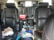 ✅ 2007 Chevrolet Suburban LTZ • VIN: 3GNFK16Y97G308434 • Lot: 77672724. Wystawiony na Copart z przebiegiem 295 937 mil. Bezpłatny archiwum sprzedaży aukcyjnych z USA i szczegółowy raport historii pojazdu na DreamBid. Zdjęcie 10.