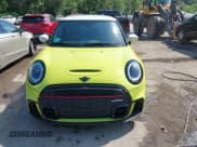 ✅ 2024 MINI Hardtop John Cooper Works • VIN: WMW73DH04R2V54853 • Лот: 42999865. Опубликован ранее на IAAI с пробегом 26 277 миль. Бесплатный доступ к архиву аукционных продаж из США и подробный отчёт об истории автомобиля на DreamBid. Изображение 13.