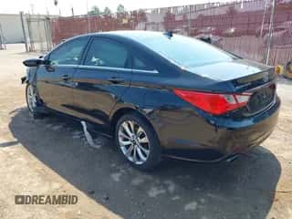 2013 Hyundai Sonata SE with VIN 5NPEC4AB5DH531028, listed as a IAAI auction lot 43247043 with 188,338 mi miles and . Bid and sale history available at DreamBid. Image 3.