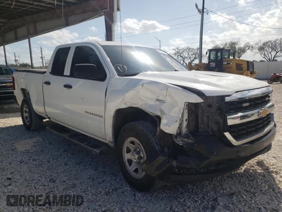 ✅ 2018 Chevrolet Silverado 1500 LS • VIN: 1GCRCNEH1JZ278378 • Лот: 48326354. Опубликован ранее на Copart с пробегом 124 246 миль. Бесплатный доступ к архиву аукционных продаж из США и подробный отчёт об истории автомобиля на DreamBid. Изображение 4.