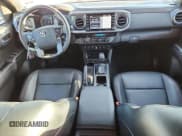 ✅ 2023 Toyota Tacoma TRD Off Road • VIN: 3TYCZ5AN4PT118915 • Lot: 87109765. Wystawiony na Copart z przebiegiem 43 831 mil. Bezpłatny archiwum sprzedaży aukcyjnych z USA i szczegółowy raport historii pojazdu na DreamBid. Zdjęcie 8.