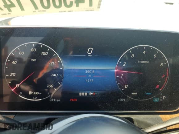 ✅ 2024 Mercedes-Benz C 300 • VIN: W1KAF4GB2RR165032 • Lot: 74506714. Wystawiony na Copart z przebiegiem 4 144 mil. Bezpłatny archiwum sprzedaży aukcyjnych z USA i szczegółowy raport historii pojazdu na DreamBid. Zdjęcie 9.