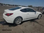 ✅ 2013 Hyundai Genesis Coupe Grand Touring • VIN: KMHHU6KJXDU097296 • Lot: 52684475. Wystawiony na Copart z przebiegiem 134 970 mil. Bezpłatny archiwum sprzedaży aukcyjnych z USA i szczegółowy raport historii pojazdu na DreamBid. Zdjęcie 3.