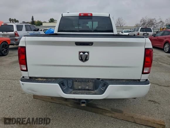 ✅ 2016 Ram 1500 Express • VIN: 1C6RR6FG7GS263273 • Lot: 91810105. Listed on Copart with 107,822 mi. Free auction sales archive from the USA and detailed vehicle history report at DreamBid. Image 6.