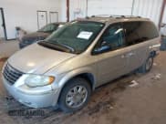 ✅ 2006 Chrysler Town & Country Limited • VIN: 2A8GP64L26R743543 • Лот: 43481522. Опубликован ранее на IAAI с пробегом 285 189 миль. Бесплатный доступ к архиву аукционных продаж из США и подробный отчёт об истории автомобиля на DreamBid. Изображение 2.