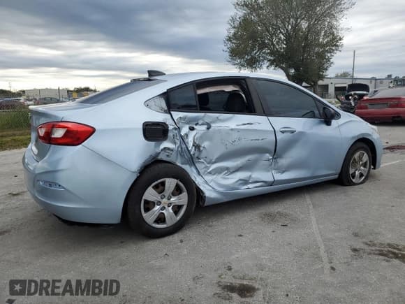 ✅ 2017 Chevrolet Cruze LS • VIN: 1G1BC5SM1H7271870 • Lot: 71688302. Listed on Copart with 148,184 mi. Free auction sales archive from the USA and detailed vehicle history report at DreamBid. Image 3.