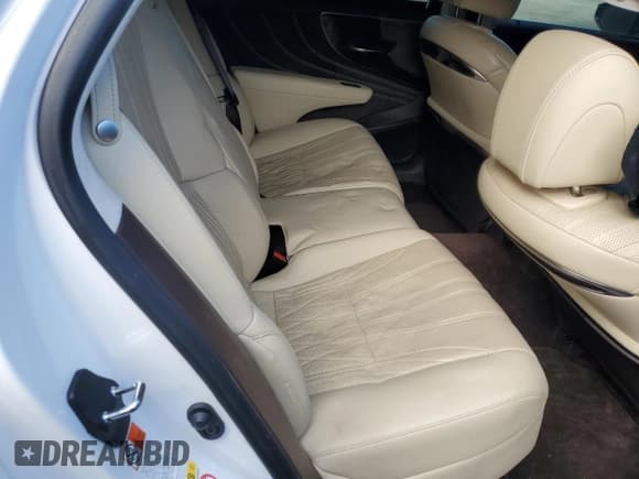 ✅ 2018 Lexus LS 500 • VIN: JTHC5LFF6J5003841 • Lot: 85526675. Listed on Copart with 117,538 mi. Free auction sales archive from the USA and detailed vehicle history report at DreamBid. Image 10.