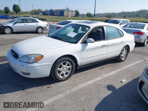✅ 2006 Ford Taurus SEL • VIN: 1FAFP56U56A220367 • Lot: 43114571. Listed on IAAI with 137,423 mi. Free auction sales archive from the USA and detailed vehicle history report at DreamBid. Image 2.