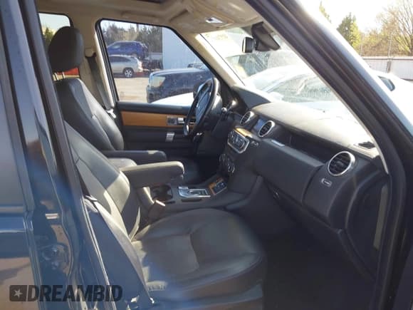 ✅ 2014 Land Rover LR4 Lux • VIN: SALAK2V63EA707871 • Lot: 41924496. Listed on IAAI with 107,347 mi. Free auction sales archive from the USA and detailed vehicle history report at DreamBid. Image 5.