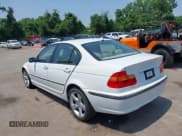 ✅ 2005 BMW 3 Series 330i • VIN: WBAEV53485KM41046 • Lot: 42469236. Wystawiony na IAAI z przebiegiem 150 503 mil. Bezpłatny archiwum sprzedaży aukcyjnych z USA i szczegółowy raport historii pojazdu na DreamBid. Zdjęcie 3.