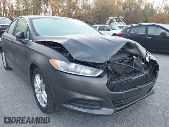 ✅ 2015 Ford Fusion SE • VIN: 1FA6P0H73F5129049 • Lot: 43532637. Wystawiony na IAAI z przebiegiem 184 380 mil. Bezpłatny archiwum sprzedaży aukcyjnych z USA i szczegółowy raport historii pojazdu na DreamBid. Zdjęcie 12.