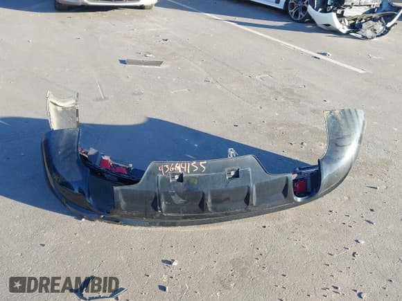 ✅ 2015 Audi Q5 Premium • VIN: WA1CFAFP9FA069613 • Lot: 43644155. Wystawiony na IAAI z przebiegiem 176 544 mil. Bezpłatny archiwum sprzedaży aukcyjnych z USA i szczegółowy raport historii pojazdu na DreamBid. Zdjęcie 12.