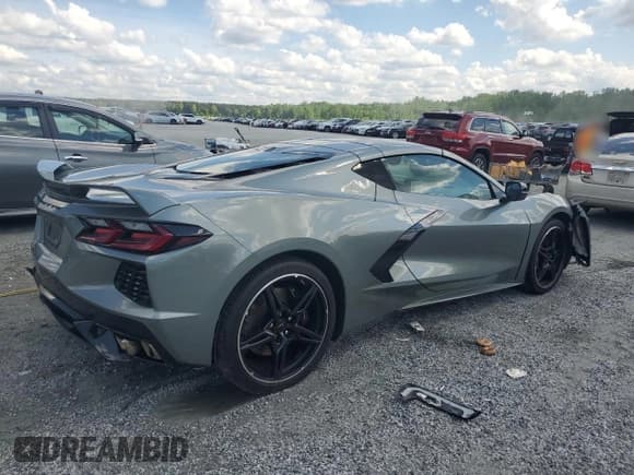 ✅ 2023 Chevrolet Corvette 3LT • VIN: 1G1YC2D4XP5127511 • Lot: 53731635. Listed on Copart with 15,651 mi. Free auction sales archive from the USA and detailed vehicle history report at DreamBid. Image 3.