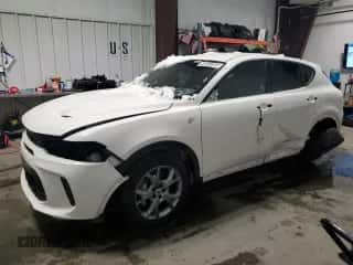 2024 Dodge Hornet R/T с VIN ZACPDFCW6R3A33993, выставлен на аукционе Copart как лот 45951855 с пробегом 3 744 миль миль и Чистый • Clean title. История ставок и продаж доступна на DreamBid. Изображение 1.