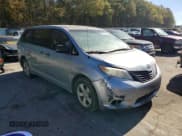 ✅ 2012 Toyota Sienna LE • VIN: 5TDKA3DC0CS009360 • Lot: 93304335. Wystawiony na Copart z przebiegiem 244 001 mil. Bezpłatny archiwum sprzedaży aukcyjnych z USA i szczegółowy raport historii pojazdu na DreamBid. Zdjęcie 4.