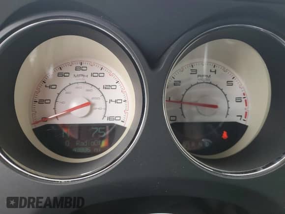 2014 Dodge Challenger R/T 100th Anniversary Appearance z VIN 2C3CDYBT0EH126521, wystawiony jako Copart lot #71803194 z przebiegiem 43 885 mil mil oraz Szkoda całkowita • Salvage title. Historia ofert i sprzedaży dostępna na DreamBid. Obrazek 9.