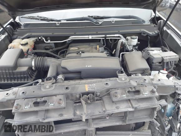 ✅ 2018 Chevrolet Colorado 2WD Work Truck • VIN: 1GCGSBEA8J1297939 • Lot: 40878510. Wystawiony na IAAI z przebiegiem 68 009 mil. Bezpłatny archiwum sprzedaży aukcyjnych z USA i szczegółowy raport historii pojazdu na DreamBid. Zdjęcie 10.