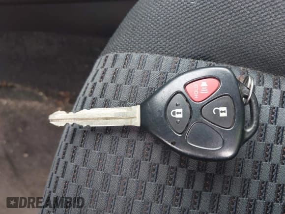 ✅ 2011 Toyota RAV4 Sport • VIN: JTMRK4DV1B5104114 • Lot: 42638131. Listed on IAAI with 190,310 mi. Free auction sales archive from the USA and detailed vehicle history report at DreamBid. Image 11.