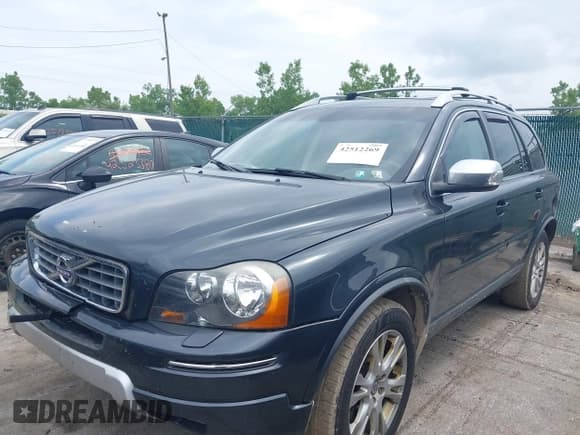 ✅ 2013 Volvo XC90 Premier Plus • VIN: YV4952CZ6D1666856 • Lot: 42512269. Listed on IAAI with 164,892 mi. Free auction sales archive from the USA and detailed vehicle history report at DreamBid. Image 2.