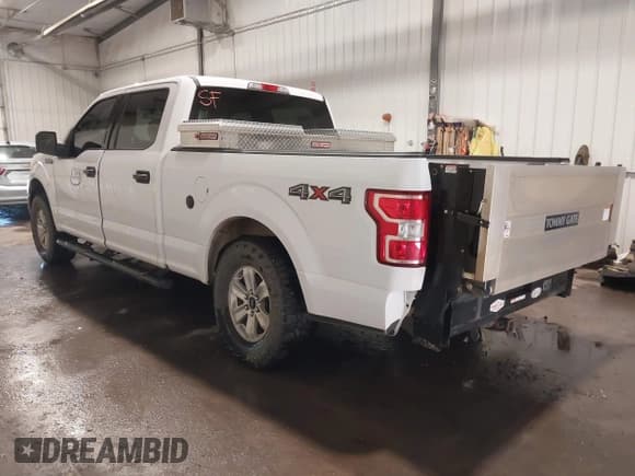 ✅ 2020 Ford F-150 XL • VIN: 1FTFW1E52LKD82706 • Lot: 40228482. Wystawiony na IAAI z przebiegiem 85 825 mil. Bezpłatny archiwum sprzedaży aukcyjnych z USA i szczegółowy raport historii pojazdu na DreamBid. Zdjęcie 3.