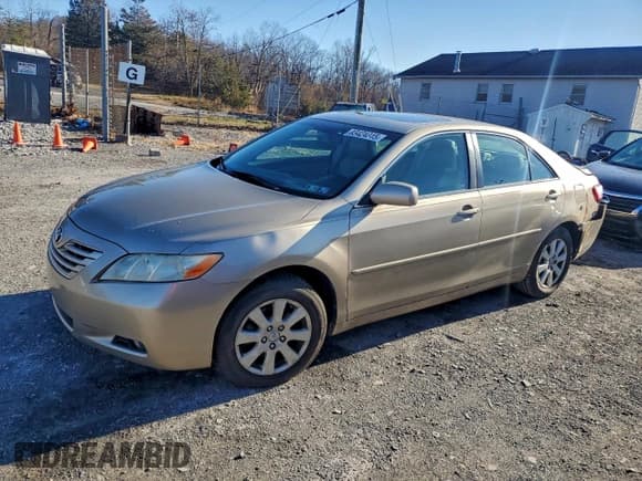 ✅ 2007 Toyota Camry LE • VIN: 4T1BE46K17U092910 • Лот: 93424315. Опубликован ранее на Copart с пробегом Не указан. Бесплатный доступ к архиву аукционных продаж из США и подробный отчёт об истории автомобиля на DreamBid. Изображение 1.