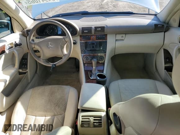 ✅ 2006 Mercedes-Benz C 280 Luxury • VIN: WDBRF92H86F810218 • Lot: 84941065. Wystawiony na Copart z przebiegiem 13 280 mil. Bezpłatny archiwum sprzedaży aukcyjnych z USA i szczegółowy raport historii pojazdu na DreamBid. Zdjęcie 8.