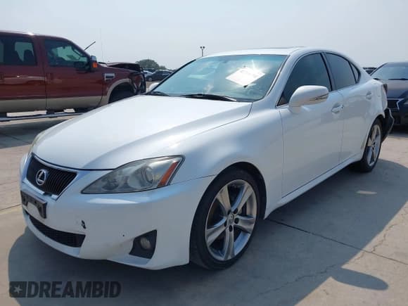 ✅ 2011 Lexus IS 250 • VIN: JTHBF5C27B5155666 • Лот: 42286694. Опубликован ранее на IAAI с пробегом 177 982 миль. Бесплатный доступ к архиву аукционных продаж из США и подробный отчёт об истории автомобиля на DreamBid. Изображение 2.