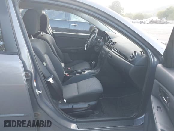 ✅ 2008 Mazda 3 i Touring Value • VIN: JM1BK32F081135927 • Lot: 42943537. Listed on IAAI with 96,175 mi. Free auction sales archive from the USA and detailed vehicle history report at DreamBid. Image 5.