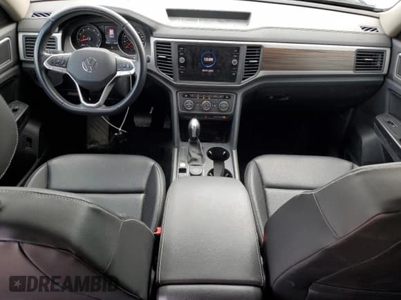 ✅ 2021 Volkswagen Atlas SE • VIN: 1V2HR2CAXMC532304 • Lot: 55393965. Listed on Copart with 46,163 mi. Free auction sales archive from the USA and detailed vehicle history report at DreamBid. Image 8.