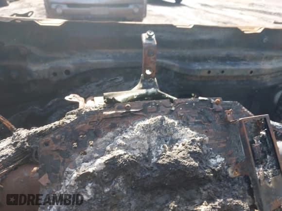 ✅ 2021 Toyota Corolla SE • VIN: JTND4MBE6M3109469 • Lot: 41396335. Listed on IAAI with Not provided. Free auction sales archive from the USA and detailed vehicle history report at DreamBid. Image 7.